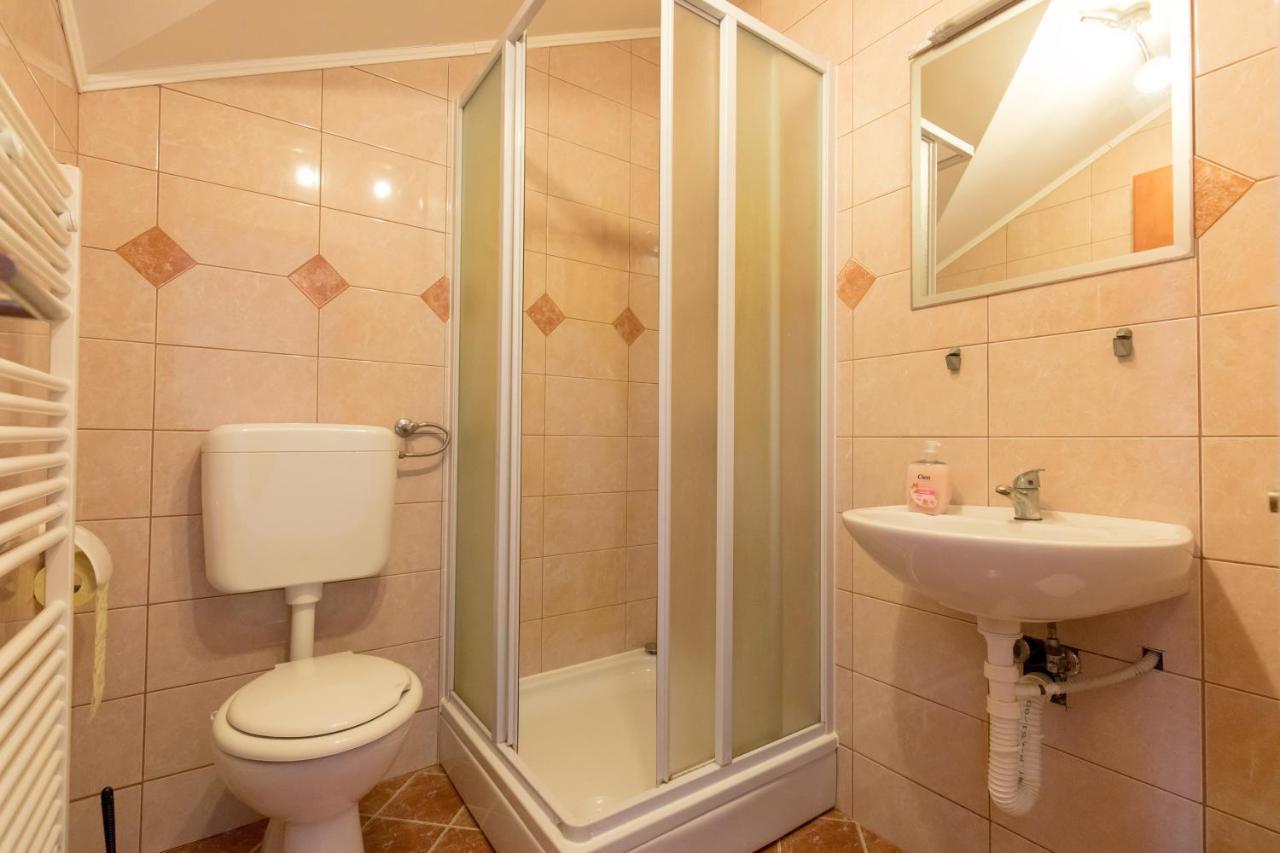 Guesthouse Capistro Bilje Buitenkant foto