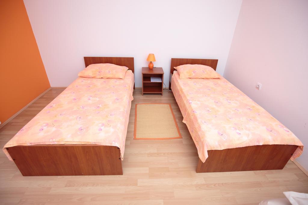 Guesthouse Capistro Bilje Buitenkant foto
