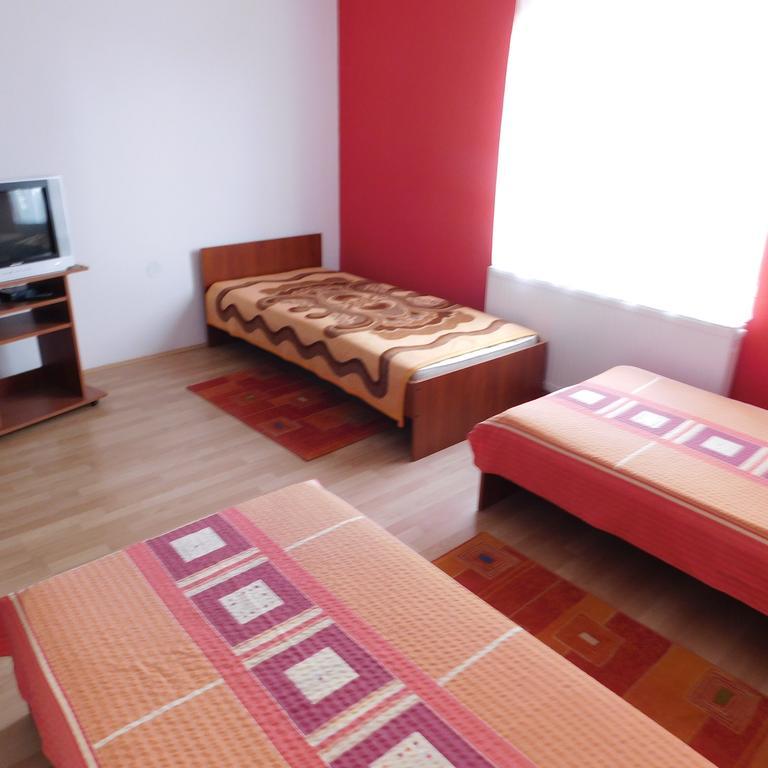 Guesthouse Capistro Bilje Buitenkant foto