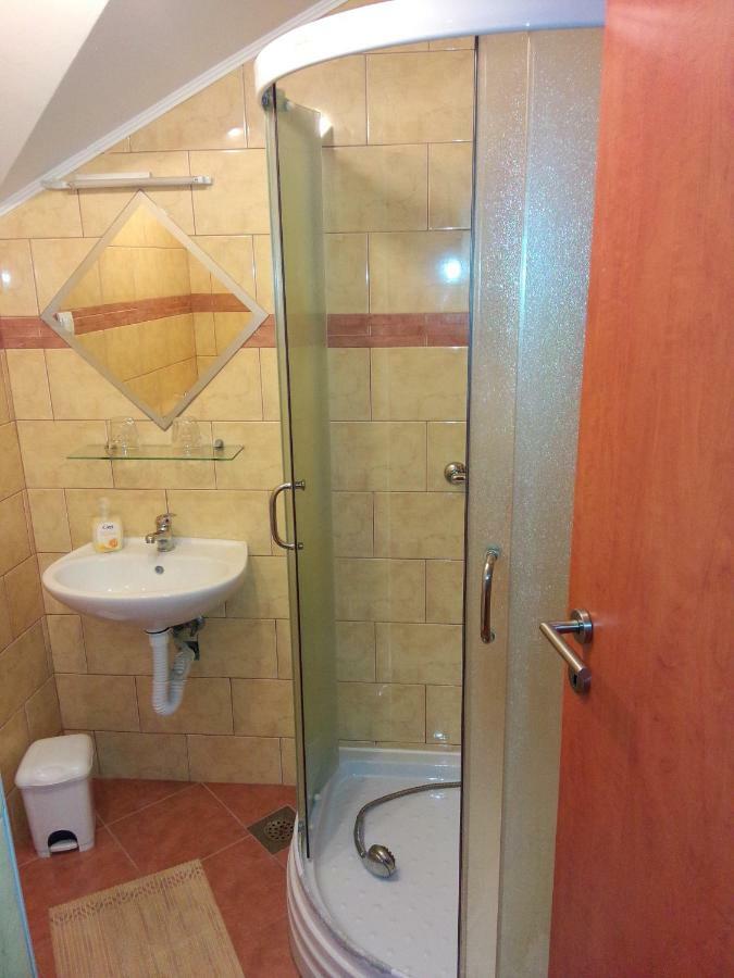 Guesthouse Capistro Bilje Buitenkant foto